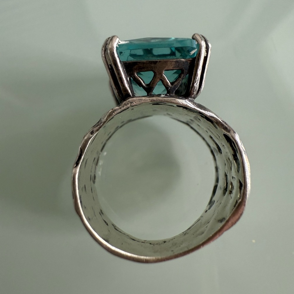 Silpada Silver ring with aquamarine-colored glass/stone - Picture 2 of 8